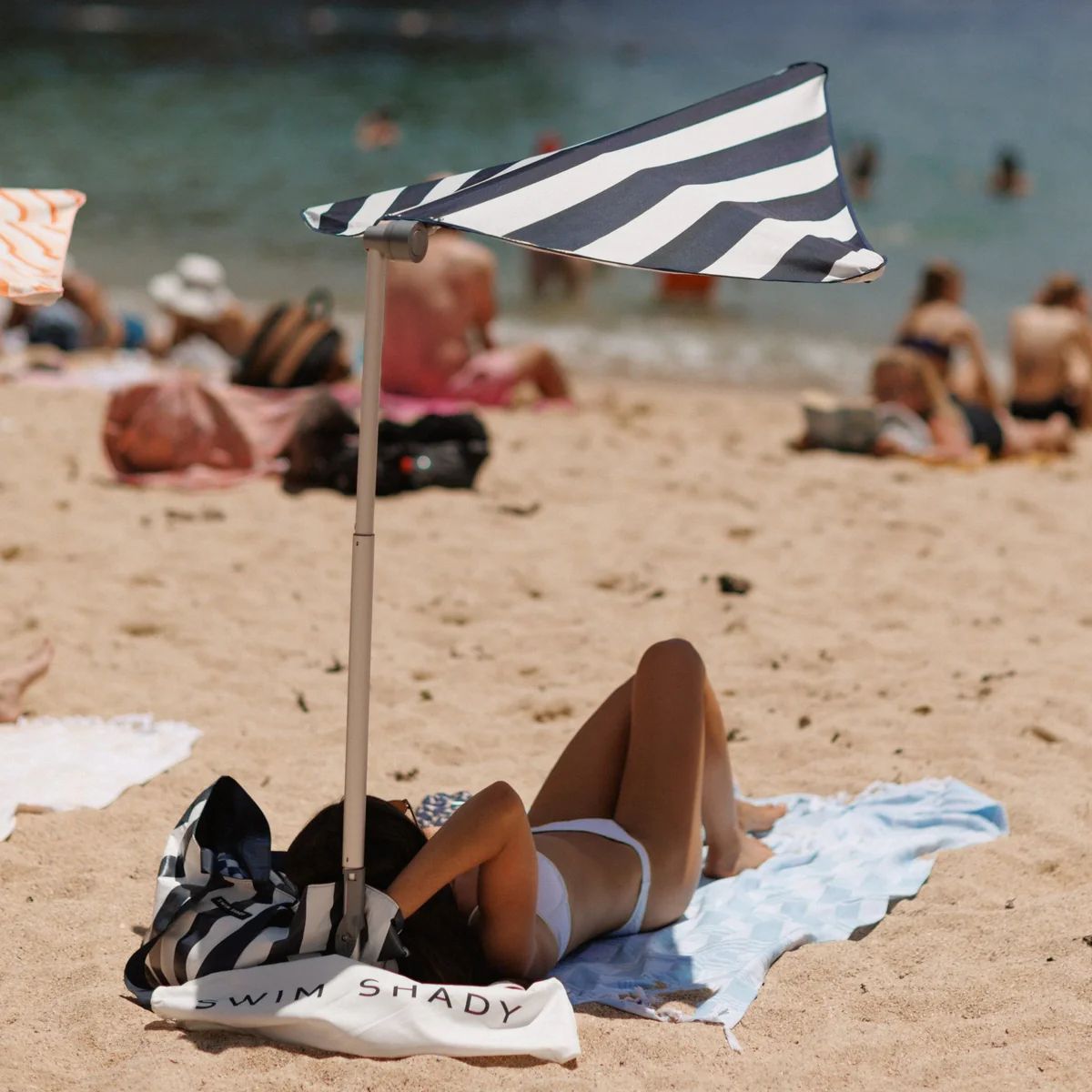Soothe Swim Shady™ – Compact & Ultra-Light Beach Shade with UPF 50+ Protection + Free Beach Bag