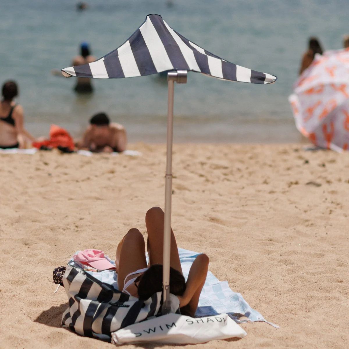 Soothe Swim Shady™ – Compact & Ultra-Light Beach Shade with UPF 50+ Protection + Free Beach Bag